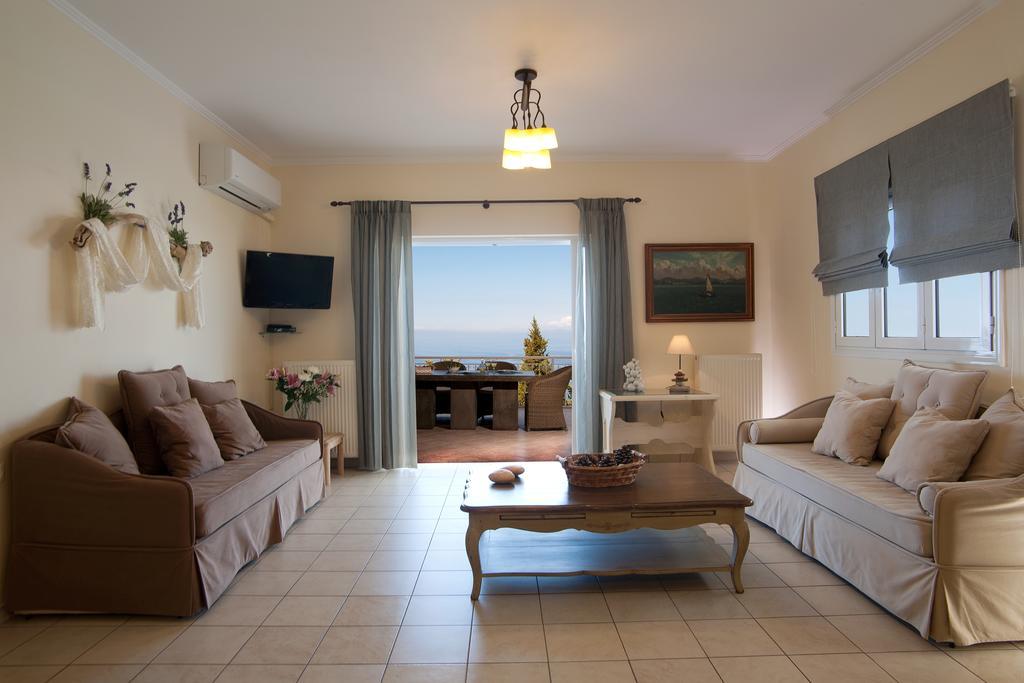 Amalia Apartments Exanthia Room photo